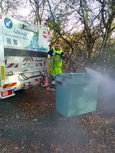 Désinfaction et lavage des bacs